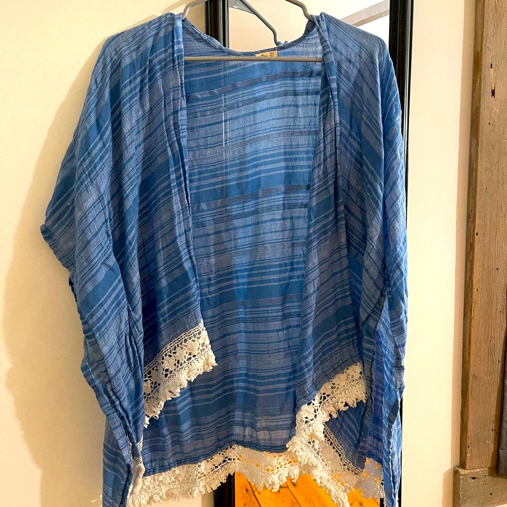 Hollister cardigan